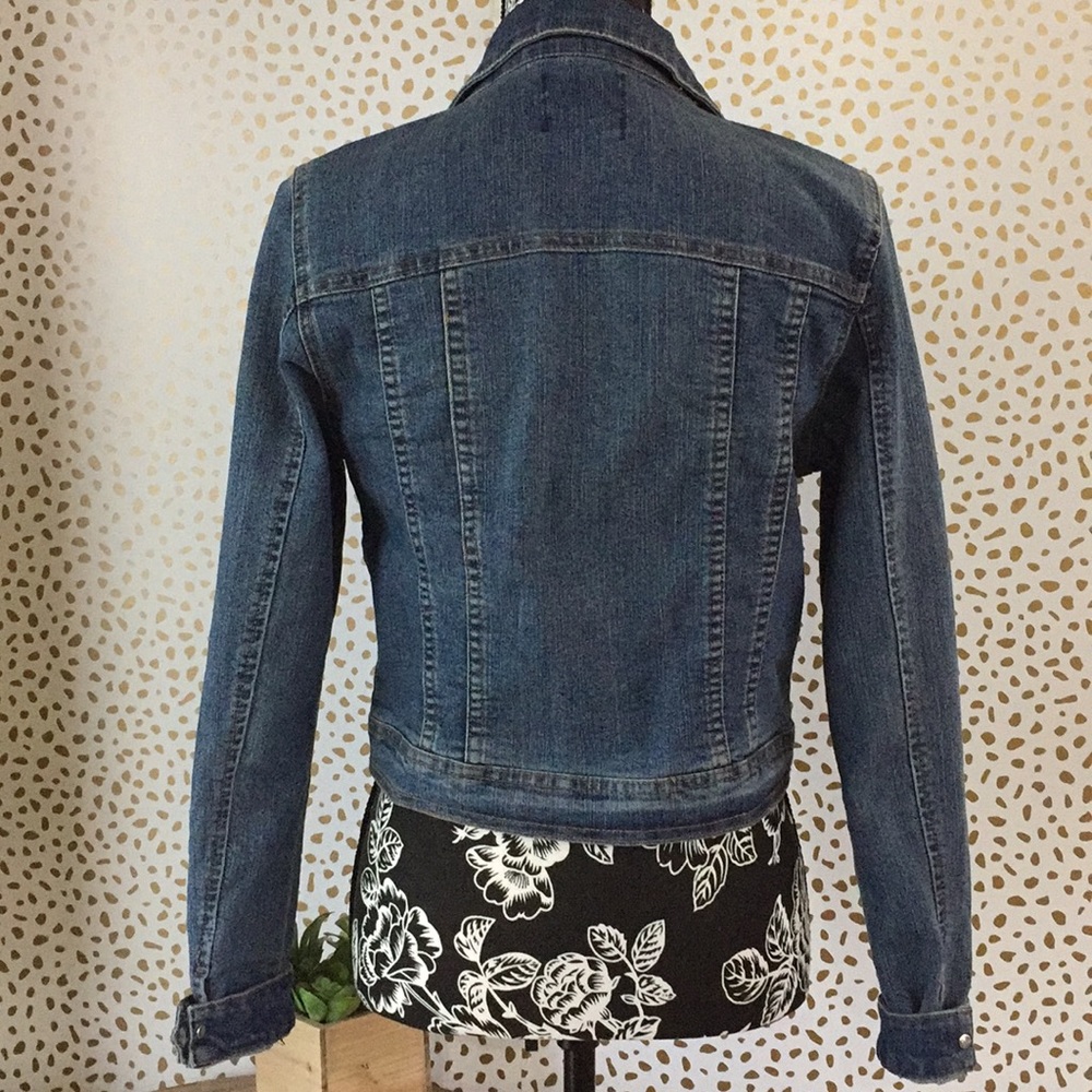Love culture denim jacket size medium - Picture 3 of 4
